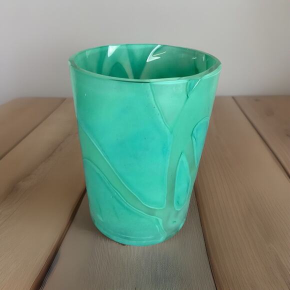 Beautiful Kosta Boda Primavera Vase - Picture 1 of 7